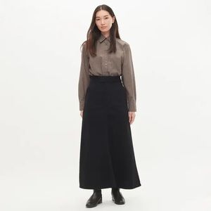 Uniqlo U flare long skirt | black | size 25” waist